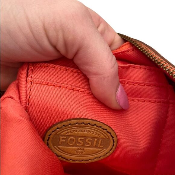 Fossil Crossbody Tan and Coral Purse - Picture 6 of 8